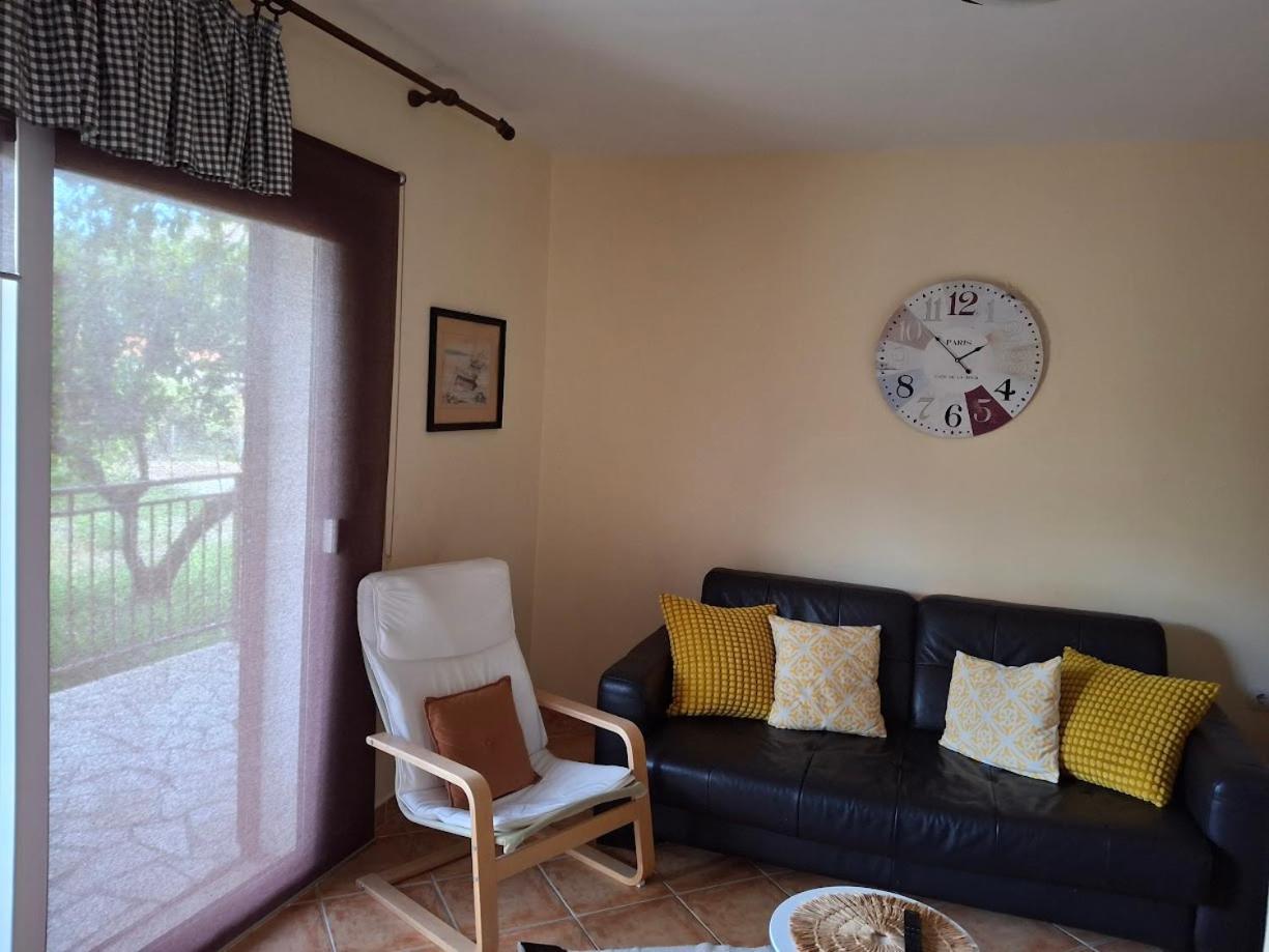 Apartments Popaj Komiza Ngoại thất bức ảnh