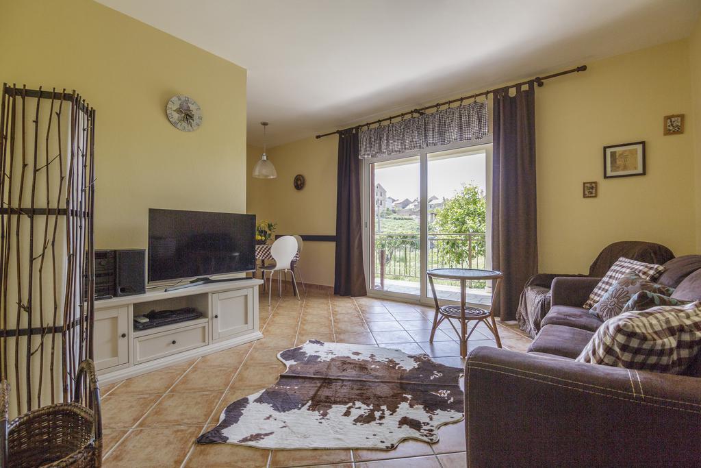 Apartments Popaj Komiza Ngoại thất bức ảnh