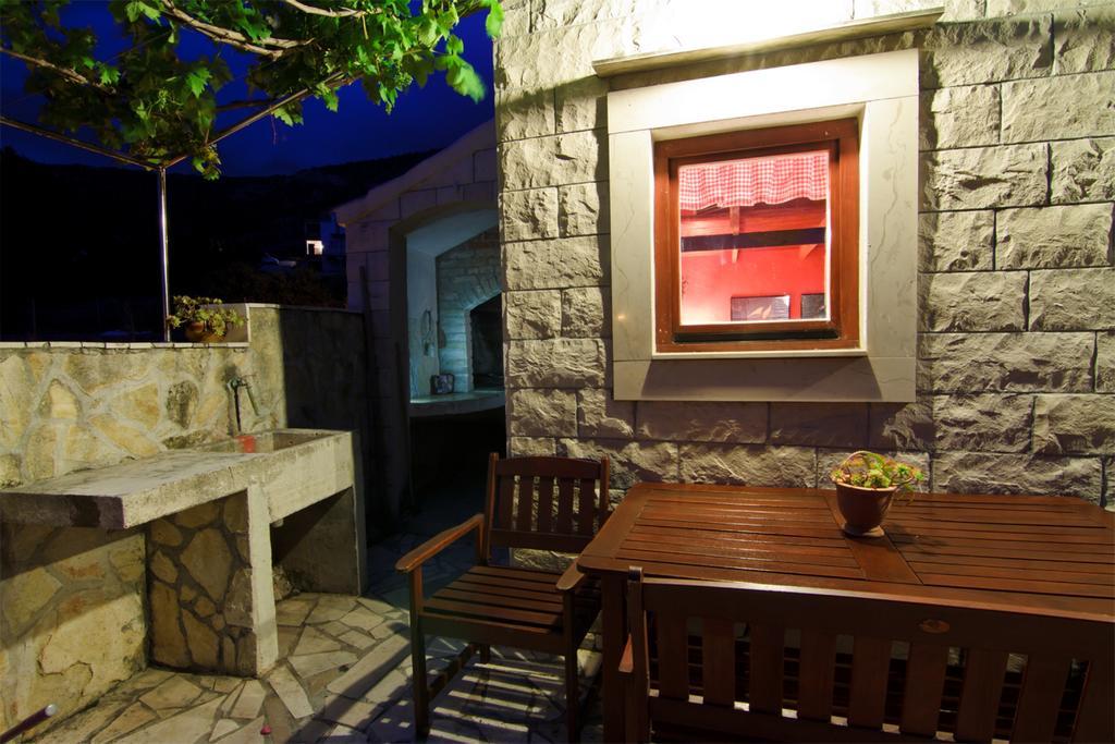 Apartments Popaj Komiza Ngoại thất bức ảnh