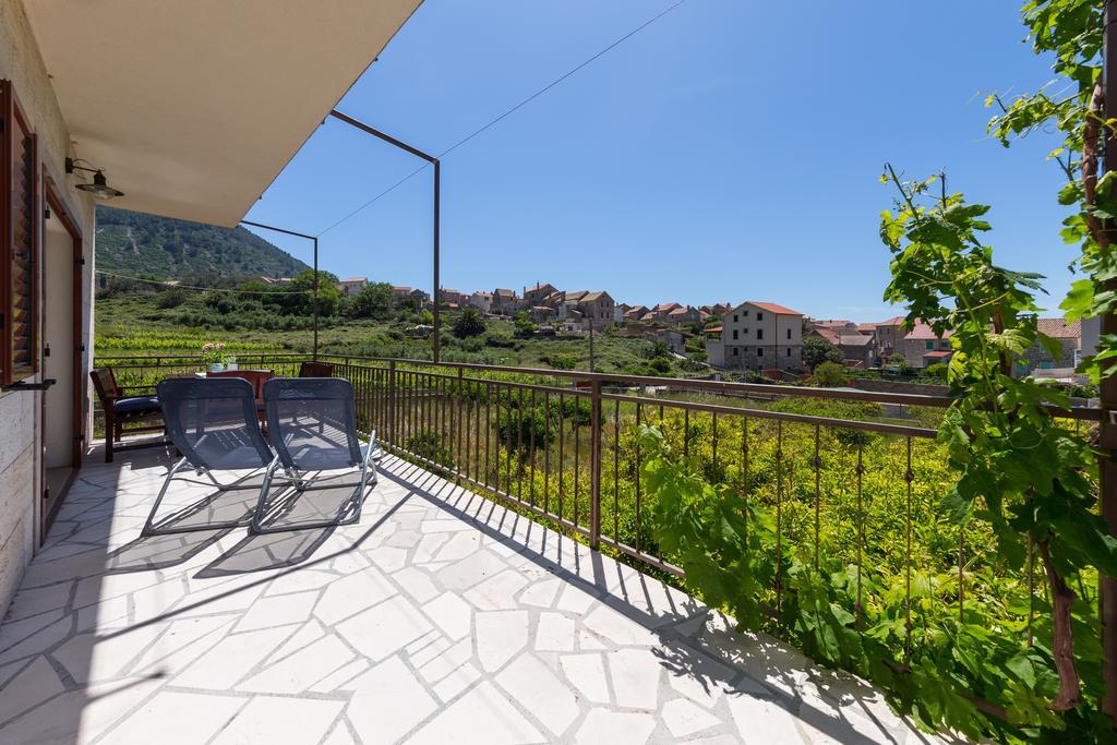 Apartments Popaj Komiza Ngoại thất bức ảnh