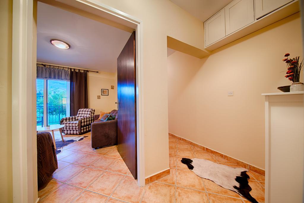 Apartments Popaj Komiza Ngoại thất bức ảnh
